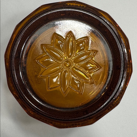 Vtg. Indiana Glass Co. Amber Tiara sandwich bisquit jar with lid. I - Picture 7 of 7